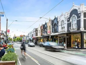 A Lovely 2BR Apt in the Heart of Chapel Street - Image 2