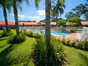 Gloucester Country Lodge Motel - Image 2