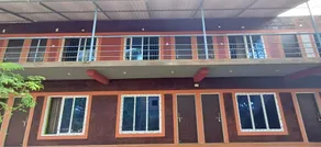 Royal Vintage Beach Stay - Image 3