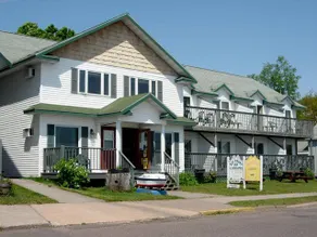 Bay Front Inn - Image 1