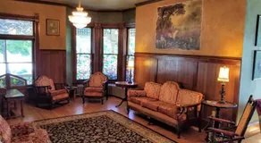 Historic Victorian Inn - Image 3