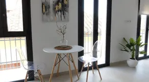 Los Balcones Largos - Image 2