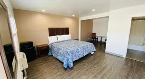 Cozy motel - Image 2