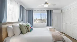 Crabpot Manor, waterfront holiday home plus plus - Image 2