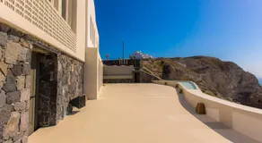 Islet Santorini Infinity Caldera Villa - Image 5
