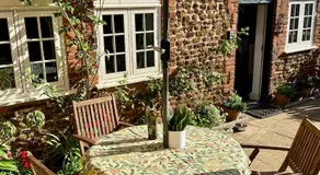 Fisherman's Cottage - Image 4