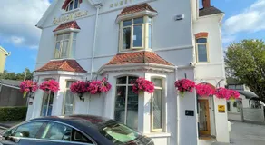 Shandon Bells Guest House - Image 3