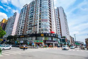 Shangpin Theme Hotel (County People's Hospital Branch) - Image 5