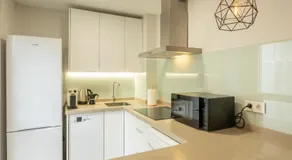 Charming Apartment with FREE Parking -Small cars only- and private patio at Plaza de Espana by OCity - Image 5
