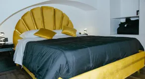 Pietrarsa Street Room - Image 2