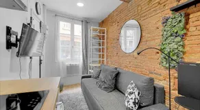 Getaway For 2 Beautiful Studio Near The Garonne - Image 2