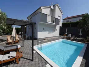 Deluxe Four Bedroom Villa with Private Pool  Villa 4 - Image 5