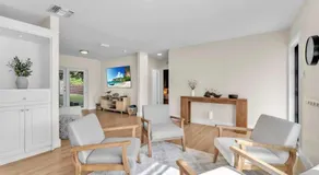 Tropical Park Oasis Peaceful Miami Family Home - Image 2
