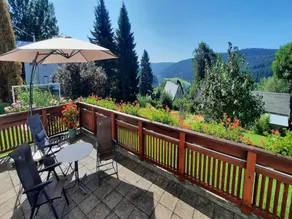 Peaceful Couples Getaway - Image 3