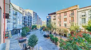 Apartamento Bretón de los Herreros con TERRAZA - Image 3