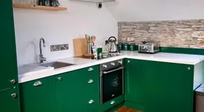 Bill's Barns Apartment 2 - Image 2