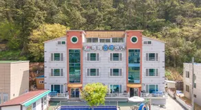 Yeosu Bebeolleh Pension - Image 4