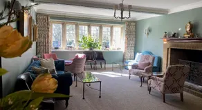 Plumber Manor Hotel - Image 5