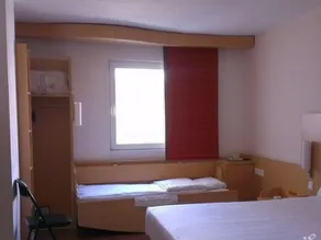 ehotel Dongguan Qingxi - Image 2