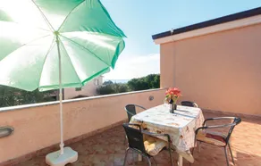 Apartment 1359 - Image 5