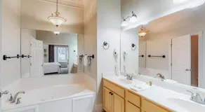 TOPS'L Captiva 33 - Image 3
