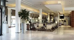 Grand Hotel De La Ville - Image 3