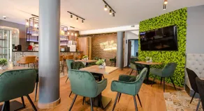 OASIS Apartments - Image 2