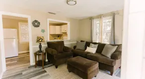 Downtown Mobile Bungalow with Free Parking and Fast WiFi - Image 2