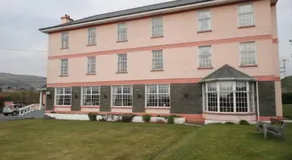 Alpine Guesthouse - Image 4