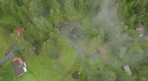 Large Lodge at Rainier Lodge (0.4 miles from entrance) - Image 3