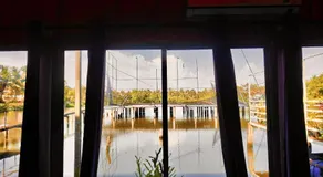 Louis Backpackers Hostel - Image 4