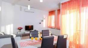 Apartment Wohnung in Dugi Rat mit Großer Terrasse by Interhome - Image 5