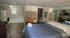 Bel Air Inn - Image 3