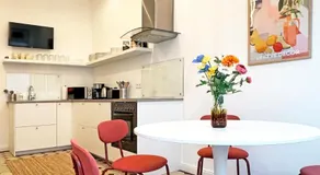 SIGGI4 - 3-Room Apartment for 5 - near Main Station - Image 2