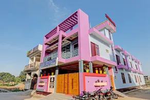 OYO Flagship Hotel Vikas Inn - Image 3