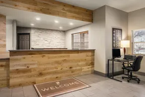 Country Inn & Suites by Radisson, Dakota Dunes, SD - Image 4