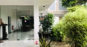 Senanayaka Holiday Inn - Image 3