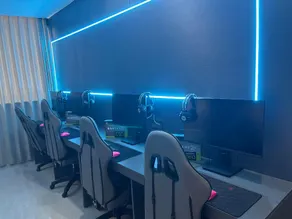 Yinhang Esports Hotel (Qiaoxing Times Central City Branch) - Image 5