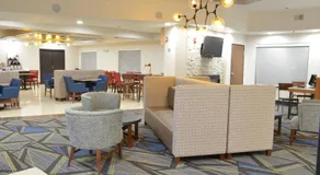 Holiday Inn Express- Waterloo/Cedar Falls by IHG - Image 4