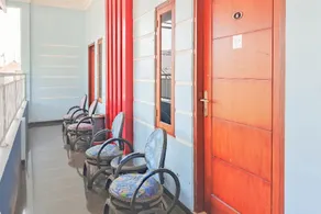 Joglo Guest House Syariah Mitra RedDoorz - Image 5