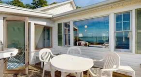 North Fork Waterfront Gem - Image 5