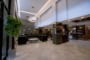 Maxim's Inn - Image 3