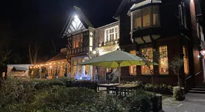 The lodge at Carlton tavern free parking - Image 2