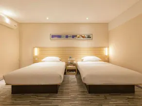 Jtour Inn Wuhan Hankou Railway East Plaza - Image 2