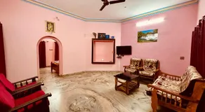 Phoenix Holiday Home - Image 4
