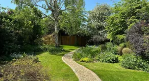 Little Hawthorns - Image 5