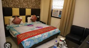 Hotel Esspee91 - Image 2
