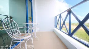 Bay Villa Hall - Image 4