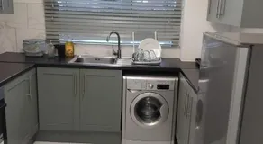 Robin's Accommodation - Image 4