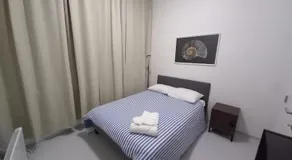 Chez Jean-Claude Chambre 4 personnes Un lit et un divan lit - Image 1